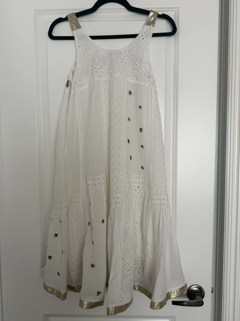 Sleeveless White Mini Dress with Gold Embroidery - Picture 5 of 7